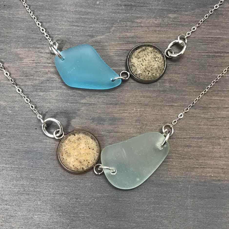 Load image into Gallery viewer, Beach Necklace Sea Glass Sand
