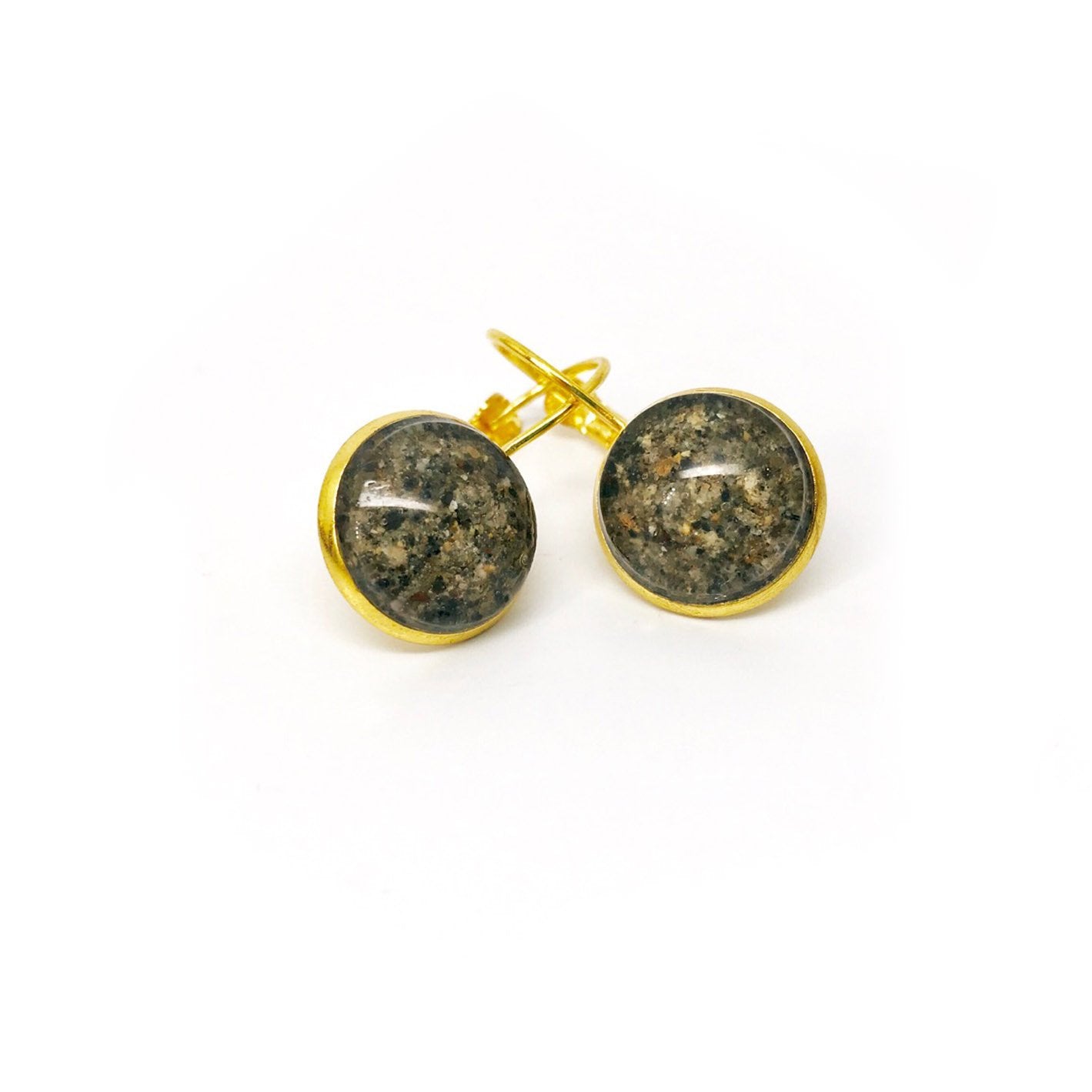 Load image into Gallery viewer, Dangle Gold Earrings
