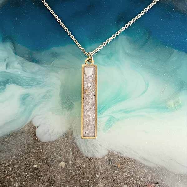 Load image into Gallery viewer, Beach Necklace Gold Bar
