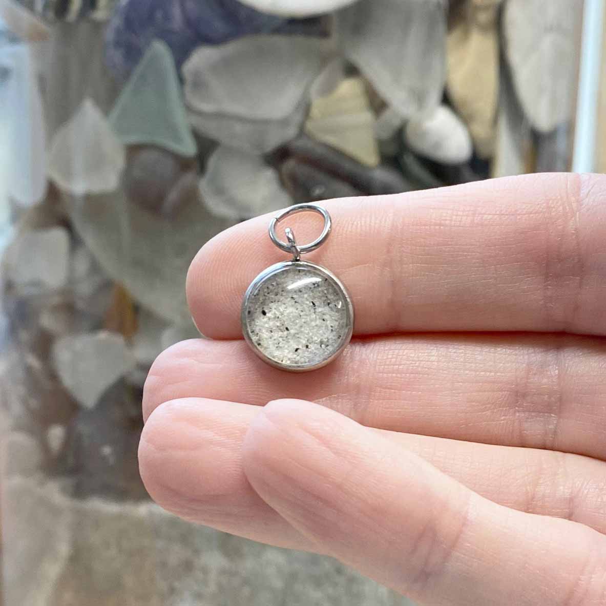 Load image into Gallery viewer, Old Silver Beach Sand Jewelry Beachdashery
