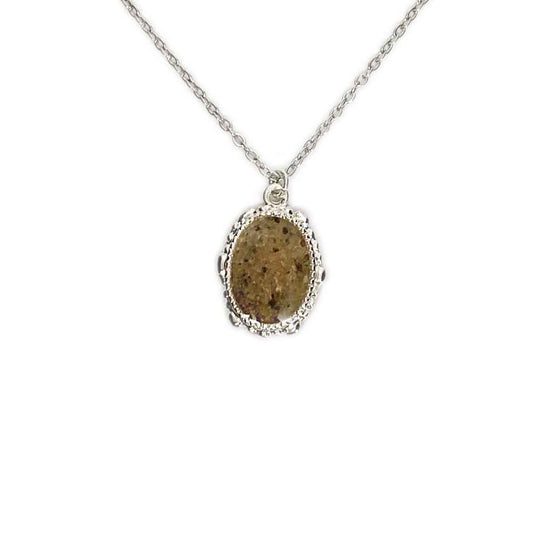 Load image into Gallery viewer, Oval Ornate Necklace
