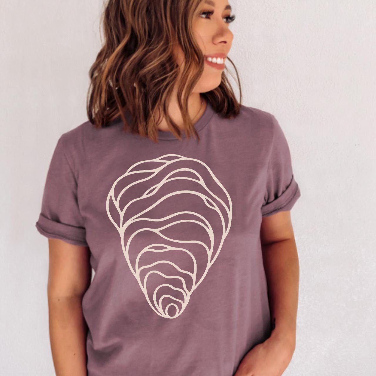 Load image into Gallery viewer, Oyster Shell Tee Beachdashery Jewelry

